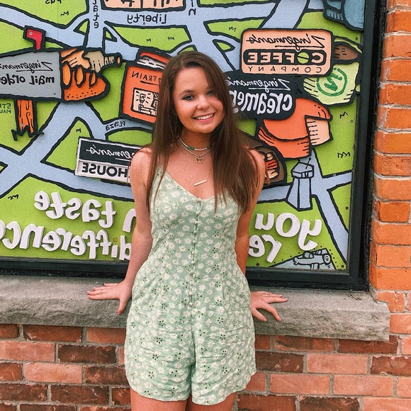 American Eagle Outfitters Other - Green American eagle romper